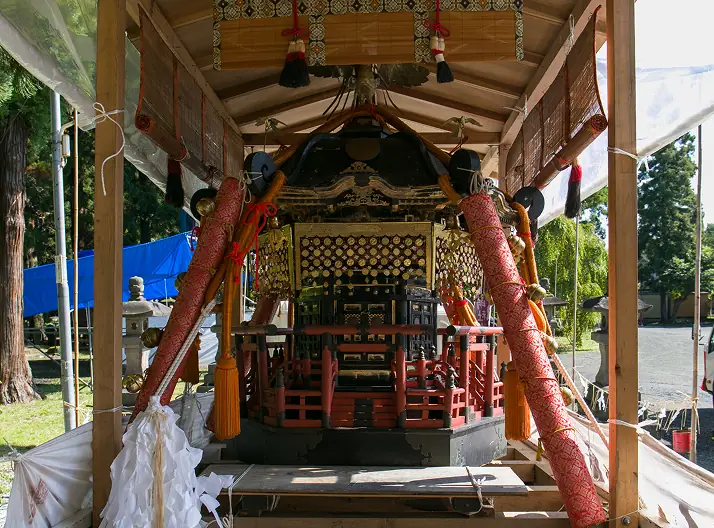 御神幸行事の様子
